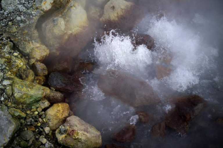 GOVERNO VAI FINANCIAR COM 2,1ME PROJETOS PARA ENERGIA GEOTÉRMICA