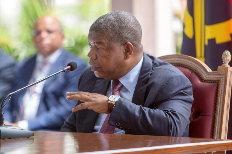 PR DE ANGOLA DEFENDE COOPERAÇÃO ENTRE EUROPA E ÁFRICA PARA SOLUCIONAR CRISE DAS MIGRAÇÕES