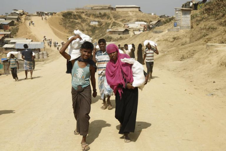 ONU DENUNCIA PERSISTENTES VIOLAÇÕES DOS DIREITOS HUMANOS NA BIRMÂNIA