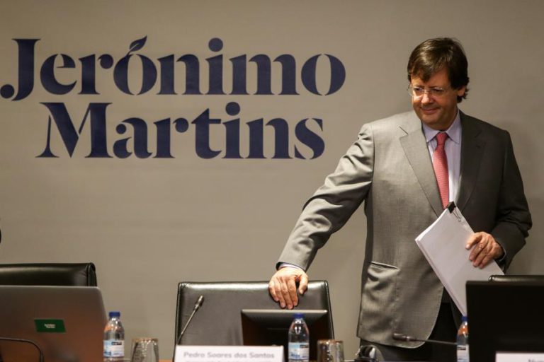 PSI20 ENCERRA EM ALTA DE 0,50% COM JERÓNIMO MARTINS A PUXAR PELOS GANHOS