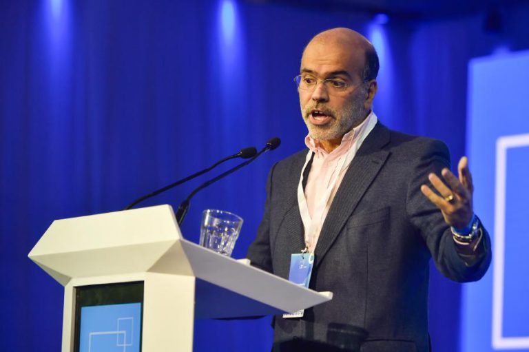 CDS-PP DEFENDE TABELAS DE IRS REDUZIDAS A METADE PARA RESIDENTES NO INTERIOR