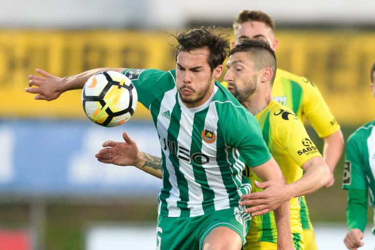 YURI RIBEIRO DIZ QUE PARECE NUNCA TER SAÍDO DO BENFICA