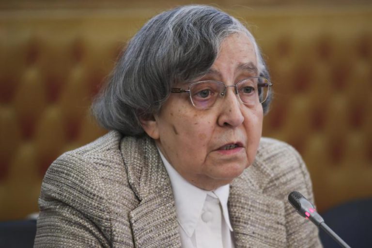 AUMENTO DA DÍVIDA PÚBLICA EM MAIO “NÃO É RELEVANTE”, DIZ TEODORA CARDOSO