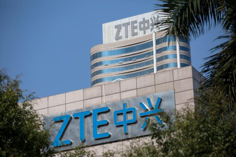 EUA PERMITEM À EMPRESA CHINESA ZTE QUE RETOME IMPORTAÇÕES PARA O PAÍS