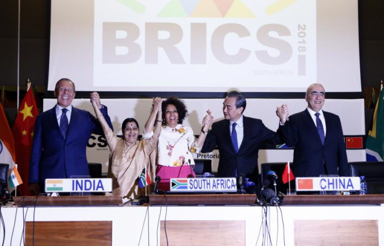CHEFES DE ESTADO DE ANGOLA E MOÇAMBIQUE ENTRE OS LÍDERES AFRICANOS NA 10.º CIMEIRA BRICS