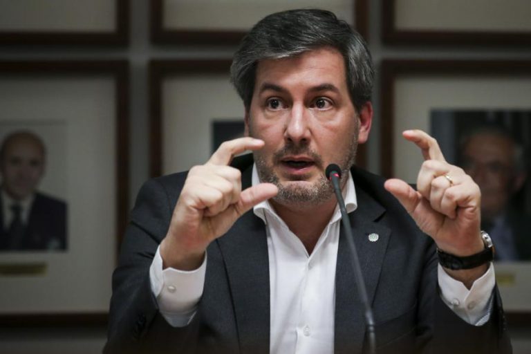 BRUNO DE CARVALHO TROCA “LIDERANÇA DIRETA” PARA PROXIMIDADE DO FUTEBOL
