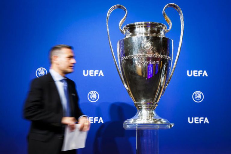QUATRO SUBSTITUIÇÕES EM JOGOS COM PROLONGAMENTO NAS COMPETIÇÕES DA UEFA