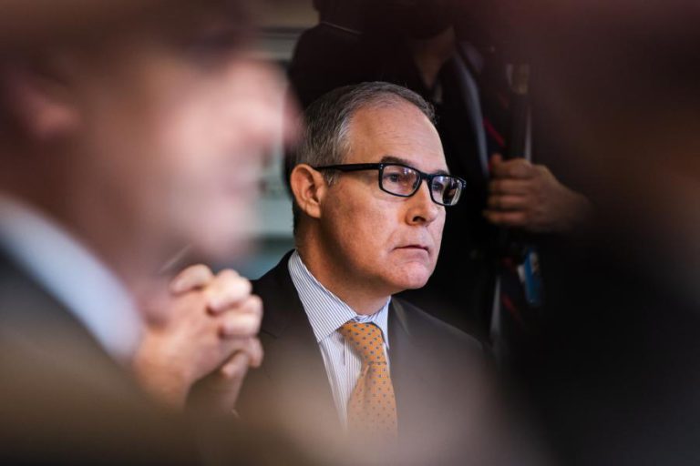 TRUMP ANUNCIA A DEMISSÃO DO SEU MINISTRO DO AMBIENTE, SCOTT PRUITT