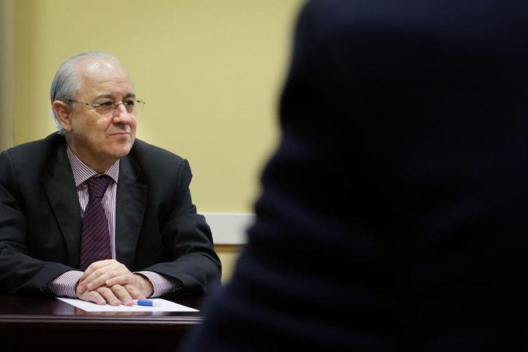 LÍDER DO PSD ADMITE VIABILIZAÇÃO DE MUDANÇAS À LEI LABORAL MAS SÓ AS DA CONCERTAÇÃO SOCIAL