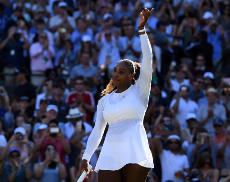 SERENA WILLIAMS VENCE NO REGRESSO A WIMBLEDON