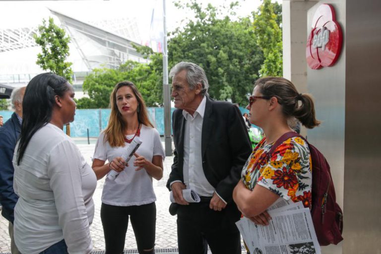 “NÃO ESTAMOS A FALAR SOZINHOS”