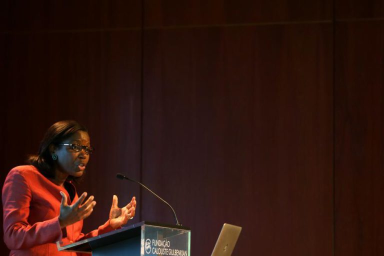 REFORÇO DE EFETIVOS DA PJ É “PRIORIDADE ABSOLUTA” – MINISTRA DA JUSTIÇA