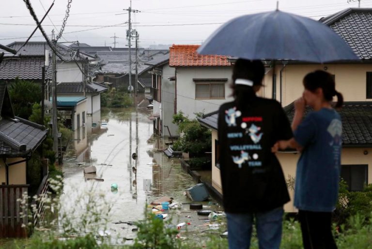 PELO MENOS 38 MORTOS E 47 DESAPARECIDOS NO JAPÃO DEVIDO A INUNDAÇÕES