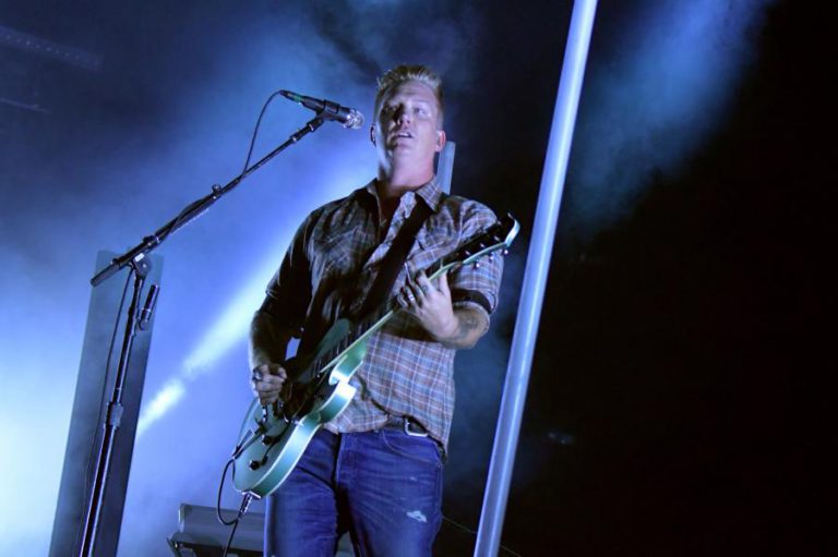 QUEENS OF THE STONE AGE UM DE MUITOS REGRESSOS NO SEGUNDO DIA DA 12.ª EDIÇÃO DO ALIVE