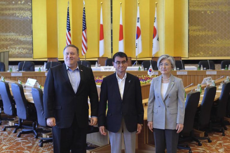 SANÇÕES CONTRA PYONGYANG VÃO CONTINUAR ATÉ À DESNUCLEARIZAÇÃO TOTAL