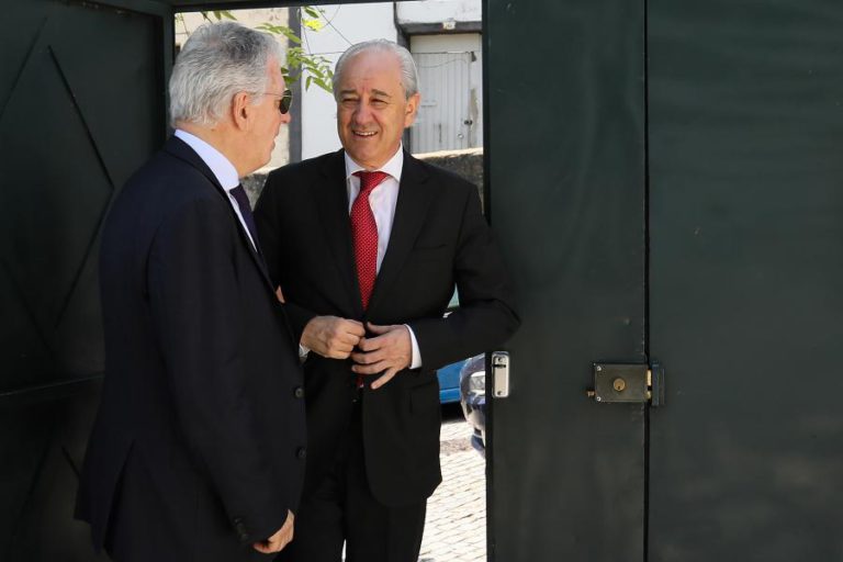 RIO DIZ QUE SE ESQUERDA NÃO APROVAR O OE2019 FICA PROVADA “SOMA DE INTERESSES”