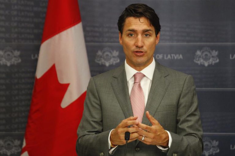 PRIMEIRO-MINISTRO DO CANADÁ PRETENDE “RESPOSTA CLARA E FIRME” DA NATO A PUTIN