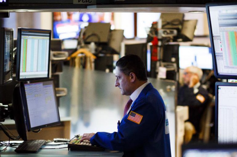 WALL STREET ENCERRA EM BAIXA ACENTUADA ARRASTADA PELA TWITTER QUE PERDEU 20,5%