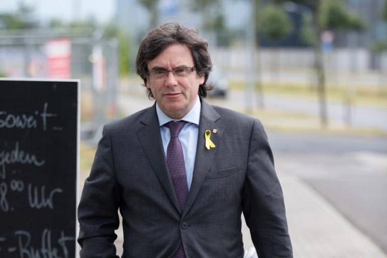 DEFESA DE PUIGDEMONT VAI RECORRER ATÉ CHEGAR AO CONSTITUCIONAL ALEMÃO