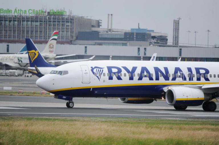SINDICATOS ESPANHÓIS ENTREGAM PRÉ-AVISO DE GREVE NA RYANAIR PARA 25 E 26 DE JULHO