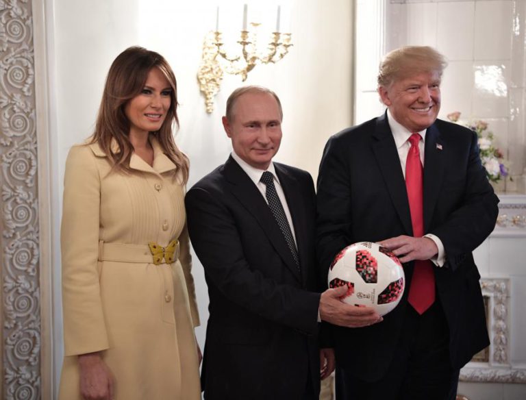 PUTIN DIZ QUE TRUMP É “COMPETENTE” E UM “INTERLOCUTOR INTERESSANTE”
