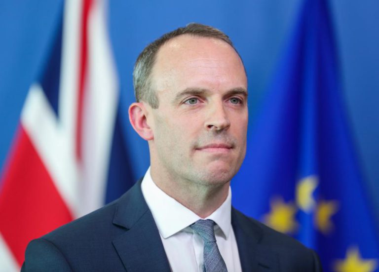 REINO UNIDO CONDICIONA PAGAMENTO DE 43,8 MIL ME A BRUXELAS A ACORDO COMERCIAL COM UNIÃO EUROPEIA