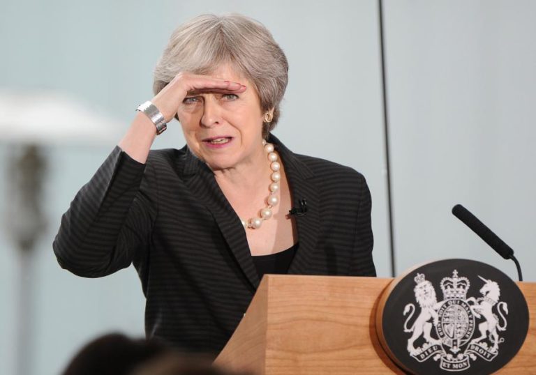 BREXIT: THERESA MAY ANUNCIA QUE VAI LIDERAR NEGOCIAÇÕES