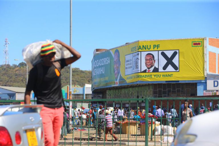ONU PEDE QUE ELEIÇÕES NO ZIMBABUÉ SE REALIZEM NUM AMBIENTE TRANQUILO