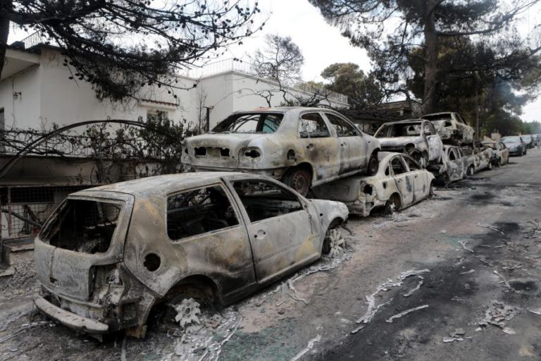 NÚMERO DE MORTOS EM INCÊNDIOS NA GRÉCIA SOBE PARA 88