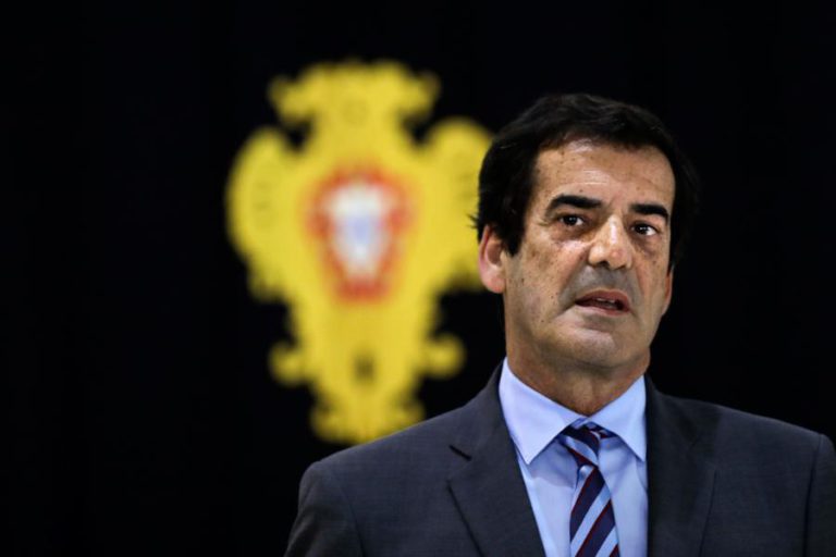 RUI MOREIRA DIZ QUE NÃO COMPETE À ANMP FAZER ACORDOS SEM CONSULTAR MUNICÍPIOS