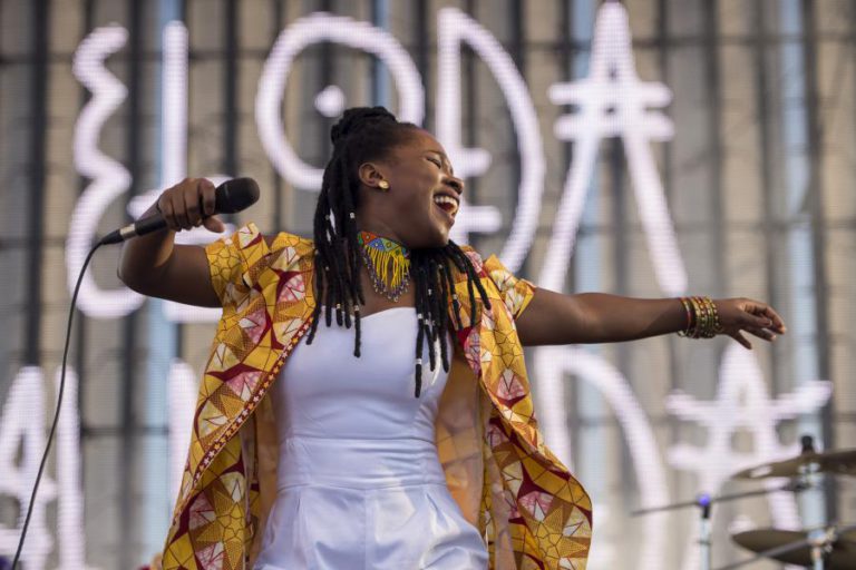 ELIDA ALMEIDA VERTEU PARA A MÚSICA “INQUIETAÇÕES” SOBRE CABO VERDE