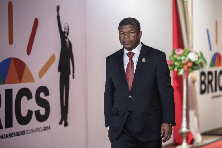 PRESIDENTE JOÃO LOURENÇO PEDE AJUDA A BRICS PARA RECONSTRUÇÃO DE ANGOLA