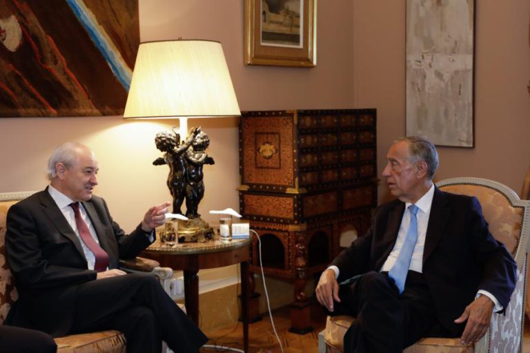 PRESIDENTE DA REPÚBLICA PROMULGA LEI DAS PLATAFORMAS DE TRANSPORTE COMO UBER E CABIFY