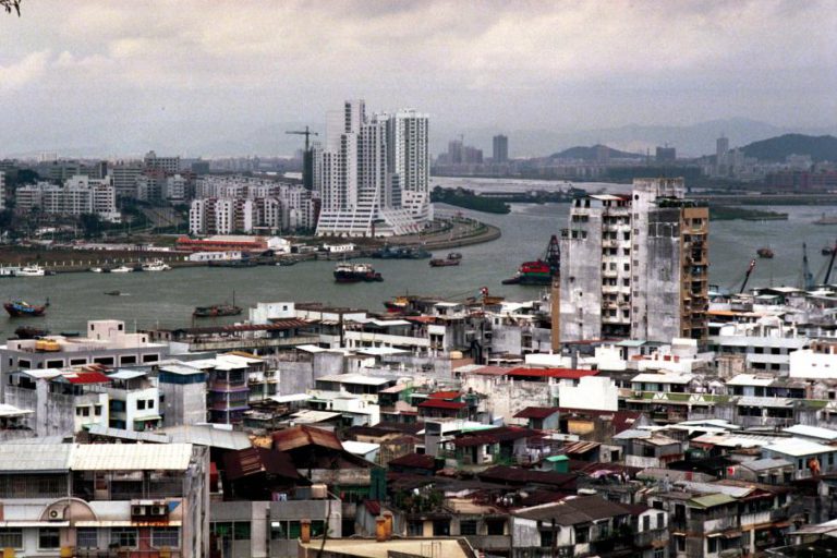 ESCOLA DE MACAU MULTADA POR FALHAS NA RESPOSTA A ALEGADO CASO DE PEDOFILIA, RESPONSÁVEL MINIMIZA IMPACTO