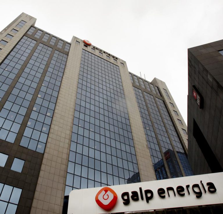 LUCROS DA GALP SOBEM 63% PARA 251 MILHÕES NO SEGUNDO TRIMESTRE DO ANO
