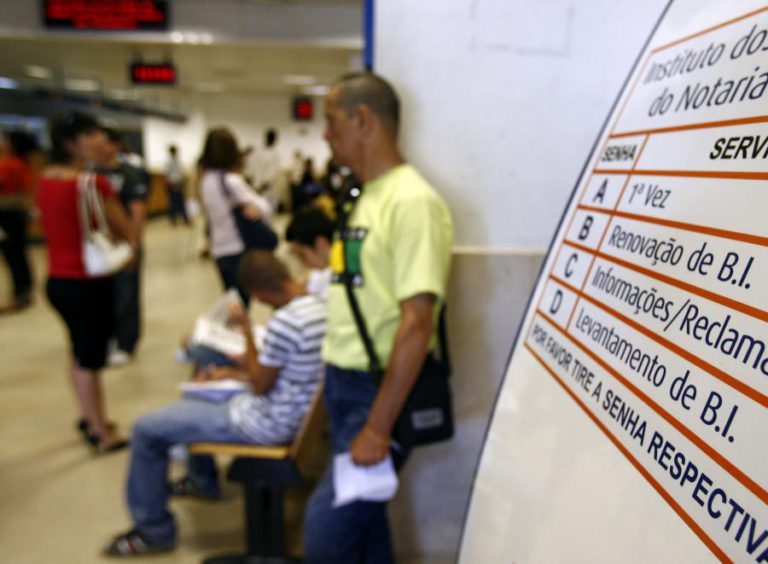 VÁRIAS CONSERVATÓRIAS ENCERRADAS DEVIDO A GREVE DOS TRABALHADORES