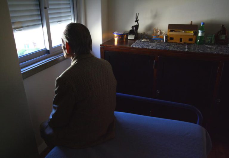 MAIS 12 CAMAS PARA RECLUSOS INIMPUTÁVEIS NO CENTRO HOSPITALAR PSIQUIÁTRICO DE LISBOA