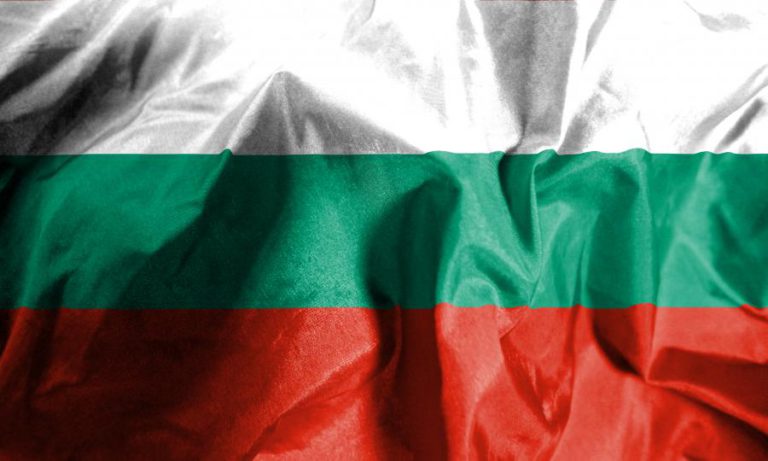 PELO MENOS 15 MORTOS DEVIDO A DESPISTE DE UM AUTOCARRO NA BULGÁRIA