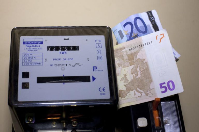 PORTUGAL É O TERCEIRO PAÍS DA UE COM ELETRICIDADE E GÁS MAIS CAROS