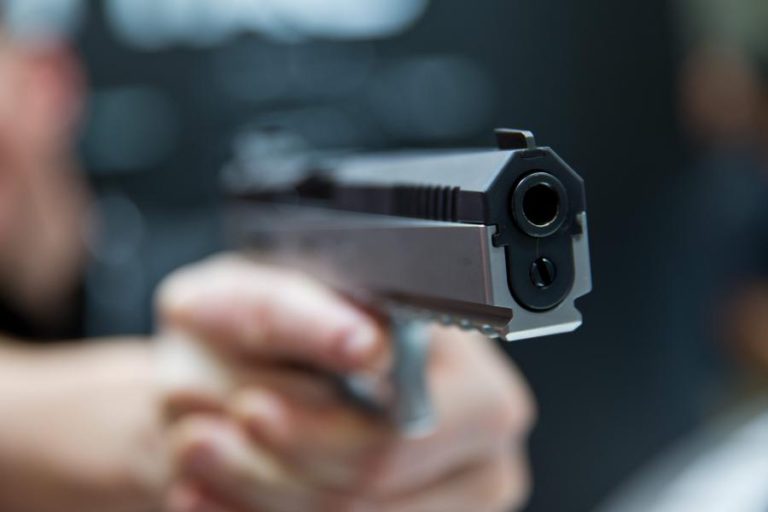 GOVERNO ESTUDA AUMENTO DAS RESTRIÇÕES À POSSE DE ARMAS DE FOGO