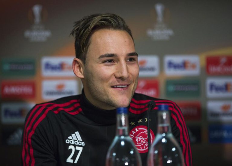 MÉDIO GUDELJ EMPRESTADO AO SPORTING