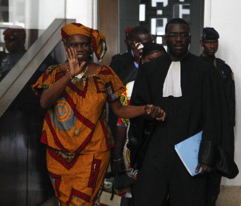 SIMONE GBAGBO, EX-PRIMEIRA-DAMA DA COSTA DO MARFIM, LIBERTADA HOJE