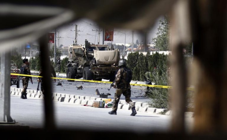 TRÊS SOLDADOS DA MISSÃO DA NATO MORTOS EM ATAQUE NO AFEGANISTÃO