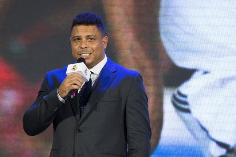 EX-FUTEBOLISTA BRASILEIRO RONALDO INTERNADO EM IBIZA DEVIDO A PNEUMONIA