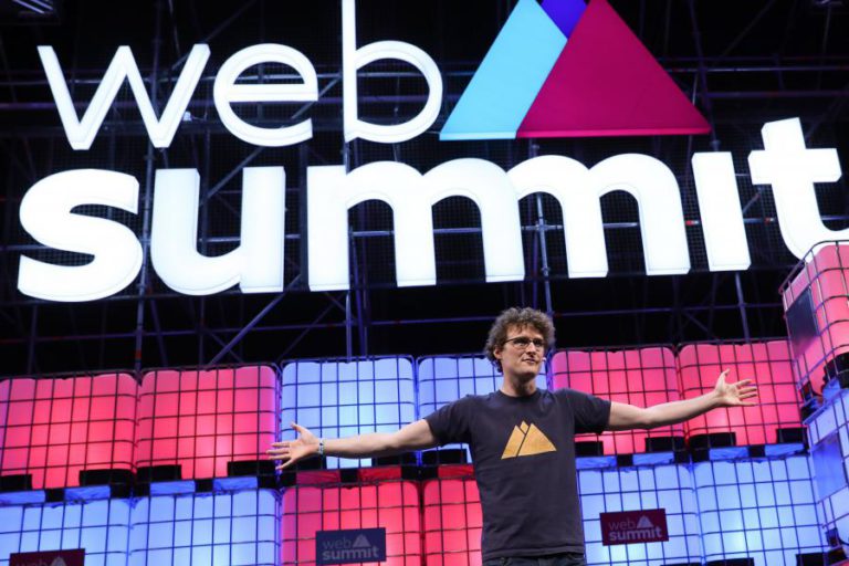 WEB SUMMIT: PADDY COSGRAVE ANUNCIA QUE RETIRA CONVITE A MARINE LE PEN