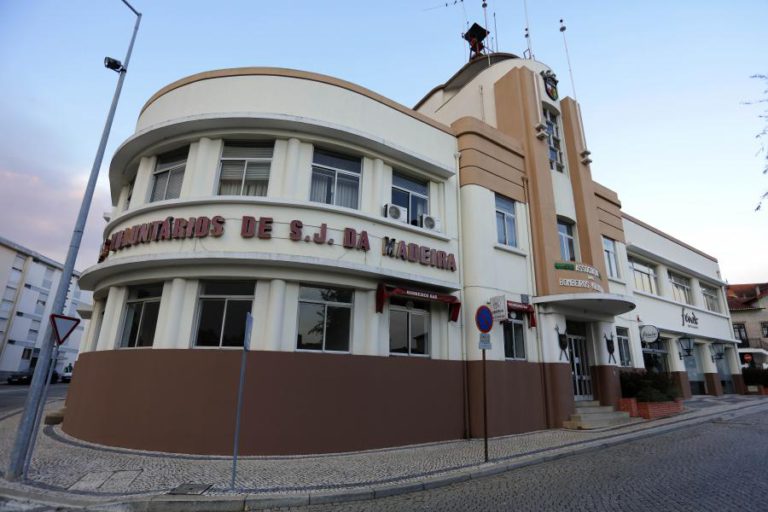 FILHOS DE BOMBEIROS DE SÃO JOÃO DA MADEIRA COM REFEIÇÕES ESCOLARES GRATUITAS