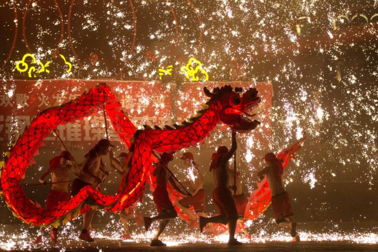 EQUIPA BRASILEIRA É REPRESENTANTE LUSÓFONO NO CAMPEONATO DE DANÇA DO DRAGÃO EM MACAU