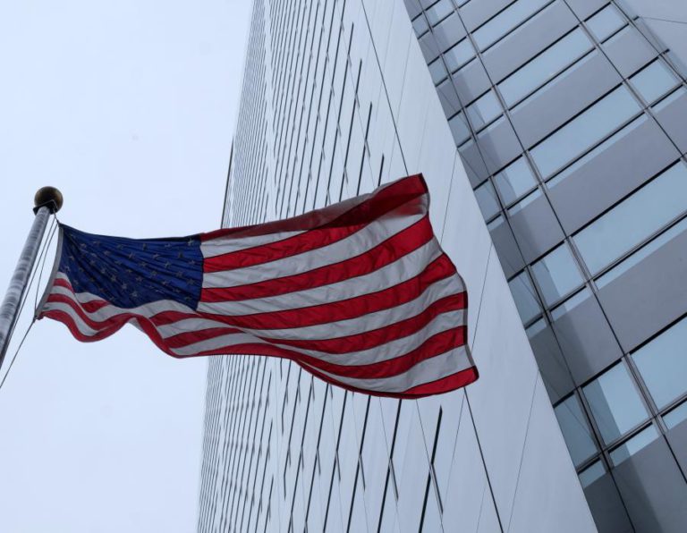 LUSO-AMERICANOS CRIAM CAMPANHA PARA REGISTAR PORTUGUESES NOS ESTADOS UNIDOS