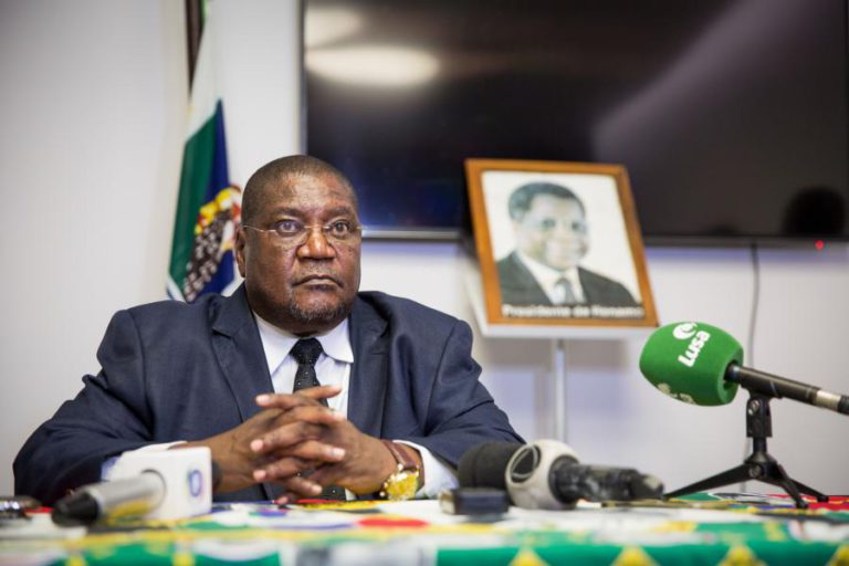 RENAMO ACUSA POLÍCIA DE AJUDAR A FRELIMO A GANHAR AUTÁRQUICAS DE OUTUBRO