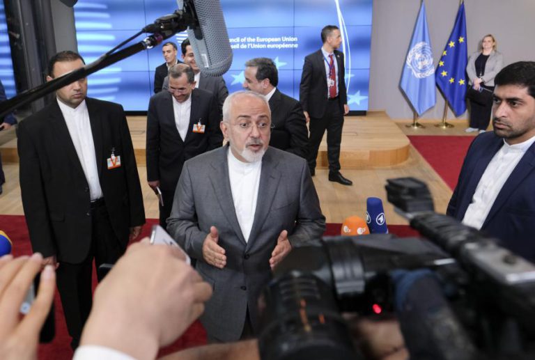 IRANIANOS RECUSAM DIALOGAR COM OS ESTADOS UNIDOS
